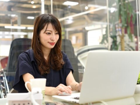 販売職から事務職をめざす！キャリアチェンジで活かせるスキルとは？